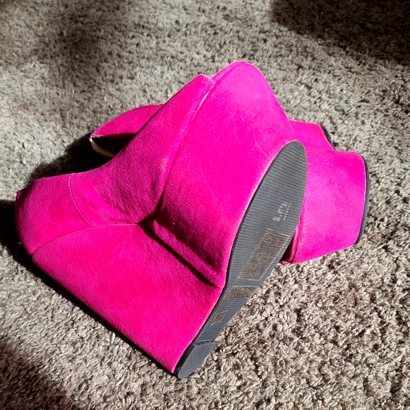 NEW LOVE Culture fushia faux suede platform wedge sz8 shoe - Picture 7 of 9